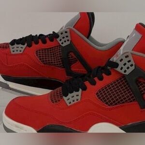 Air Jordan 4 Retro “Toro Bravo” 2013 Size 9.5